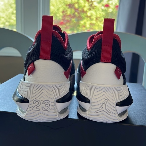 Jordan Stay Loyal 2 - Picture 3 of 9